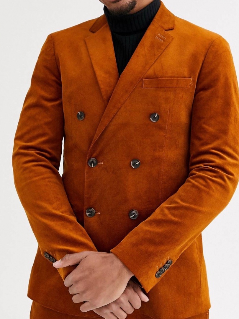 Оранжевый мужской вельветовый костюм на прокат в Москве